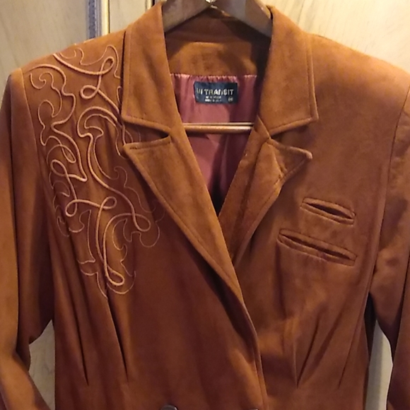 Gorgeous soft Suede blazer - Picture 1 of 8